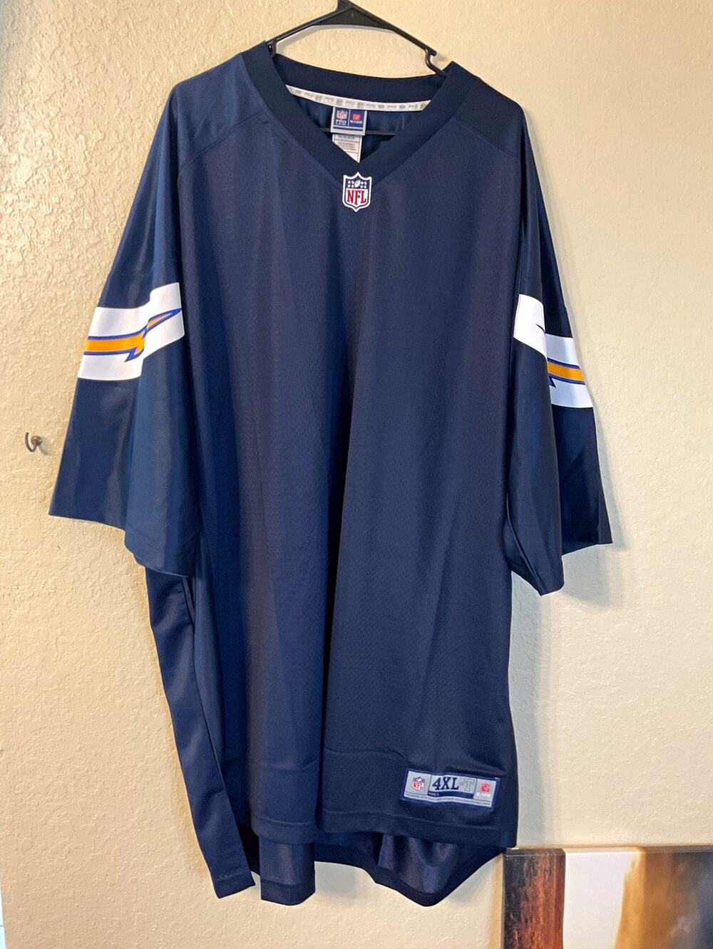 NFL Pro Line Chargers NFL Football Jersey Navy Size 4XL-T